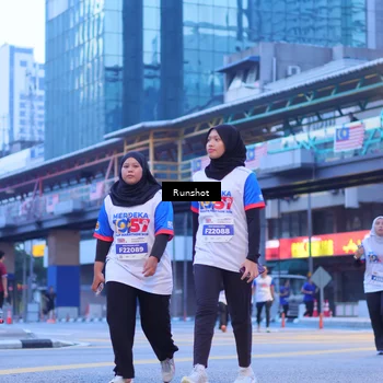Runner Photo 5022024