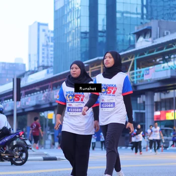 Runner Photo 5022030