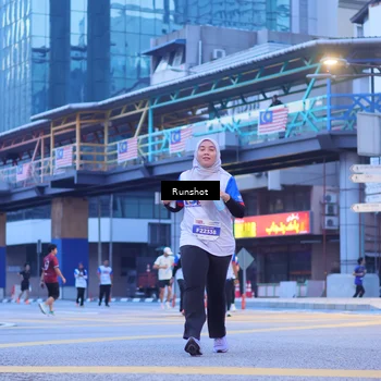 Runner Photo 5022045