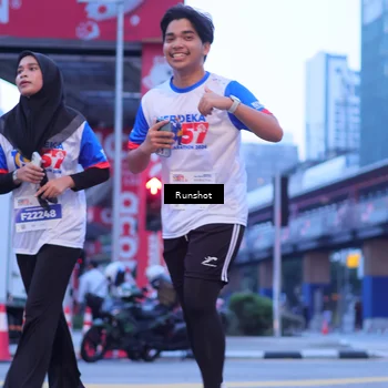 Runner Photo 5022112