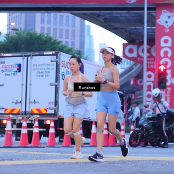Runner Photo 5022200