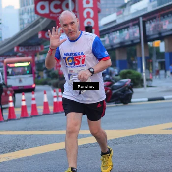 Runner Photo 5022642