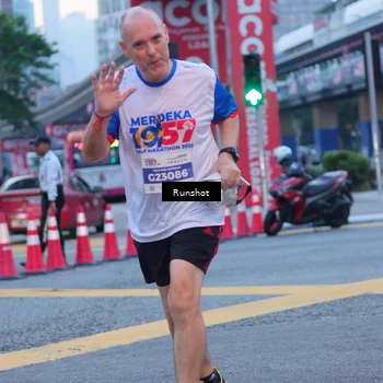 Runner Photo 5022650
