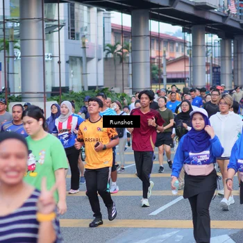 Runner Photo 5023002