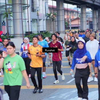 Runner Photo 5023003