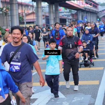 Runner Photo 5023040