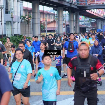 Runner Photo 5023070