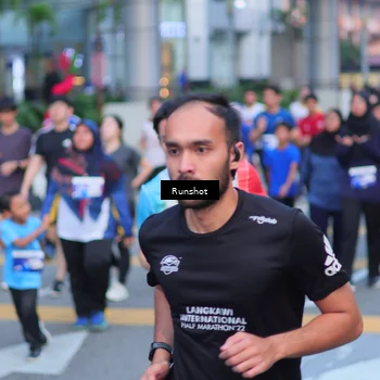 Runner Photo 5023152