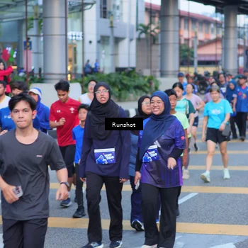 Runner Photo 5023180