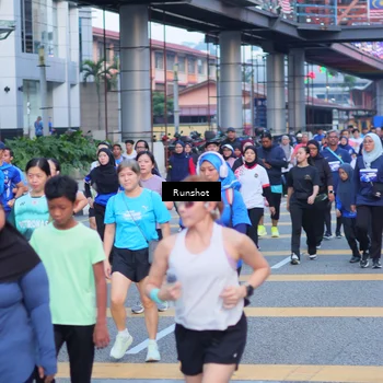 Runner Photo 5023200