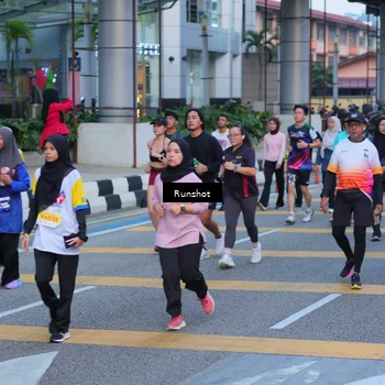 Runner Photo 5023618