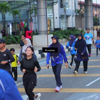 Runner Photo 5023678