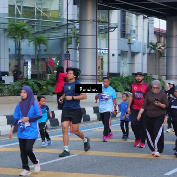 Runner Photo 5023702
