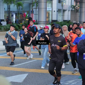 Runner Photo 5023773