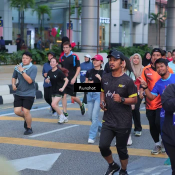 Runner Photo 5023775