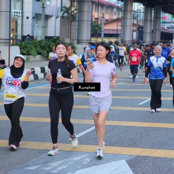 Runner Photo 5023943