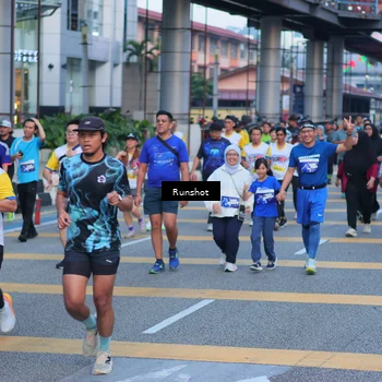 Runner Photo 5024034