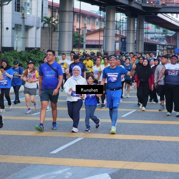 Runner Photo 5024043
