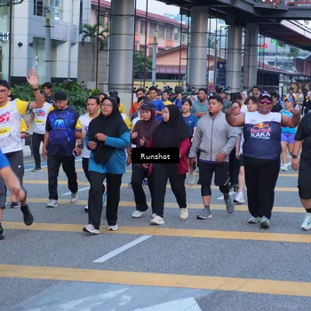 Runner Photo 5024103