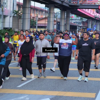 Runner Photo 5024113