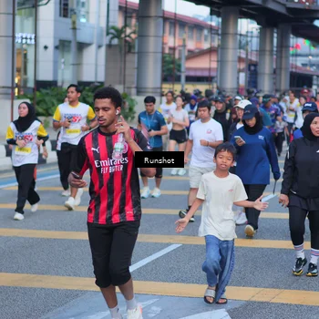 Runner Photo 5024175