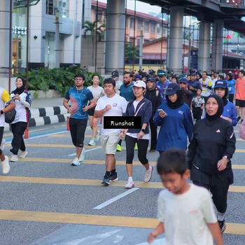 Runner Photo 5024187