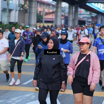 Runner Photo 5024200