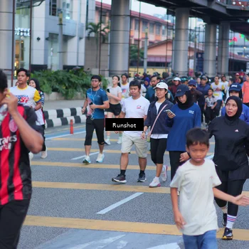 Runner Photo 5024210