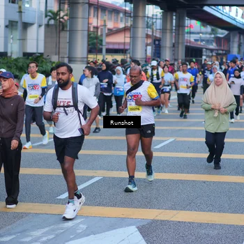 Runner Photo 5024234