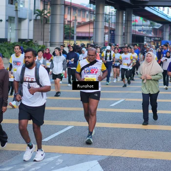 Runner Photo 5024240