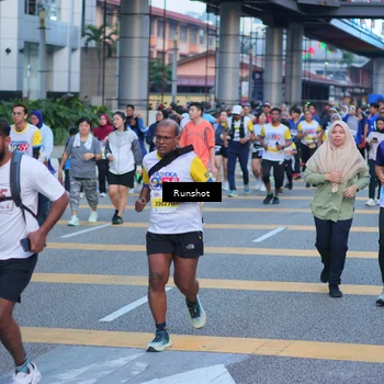 Runner Photo 5024245