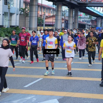 Runner Photo 5024315