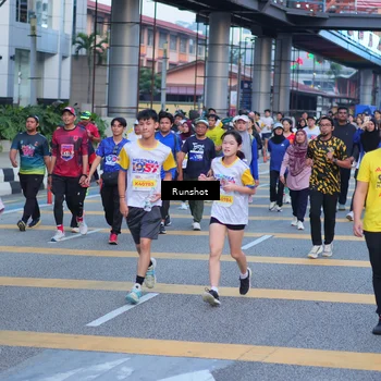 Runner Photo 5024320