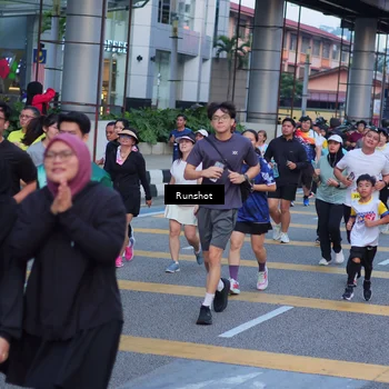 Runner Photo 5024399