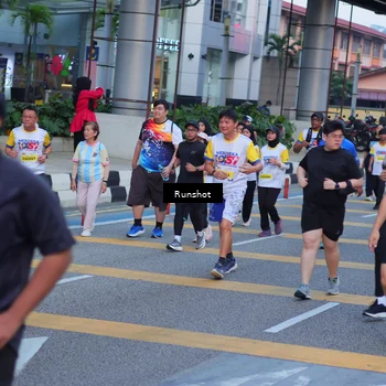 Runner Photo 5024465
