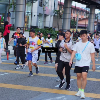 Runner Photo 5024501