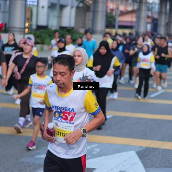 Runner Photo 5024569