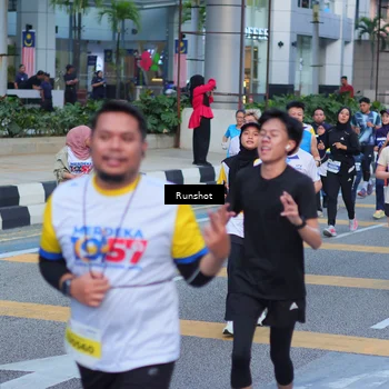 Runner Photo 5025502
