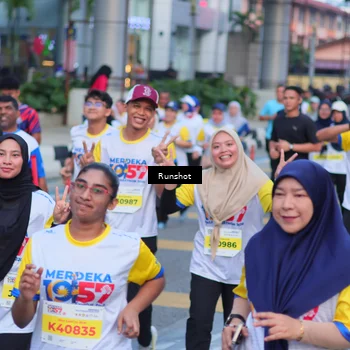 Runner Photo 5025641