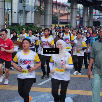 Runner Photo 5025923