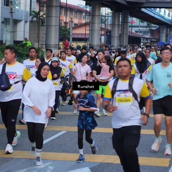 Runner Photo 5026003