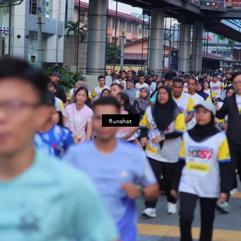 Runner Photo 5026019