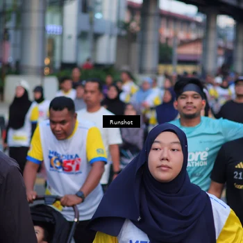 Runner Photo 5026042