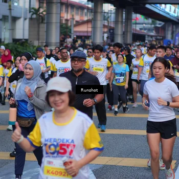 Runner Photo 5026080