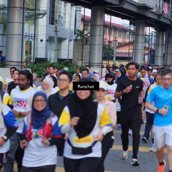 Runner Photo 5026937