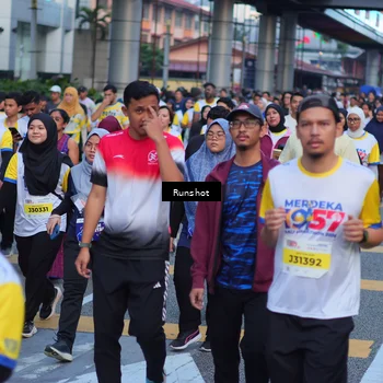 Runner Photo 5027003
