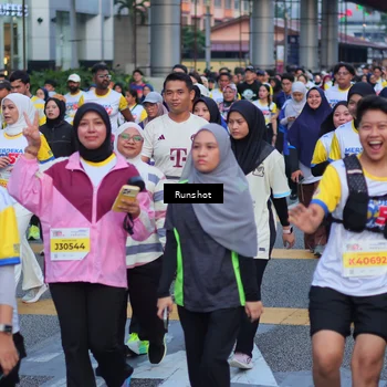 Runner Photo 5027053