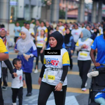 Runner Photo 5027101