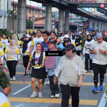Runner Photo 5027240