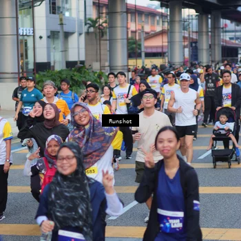 Runner Photo 5028003
